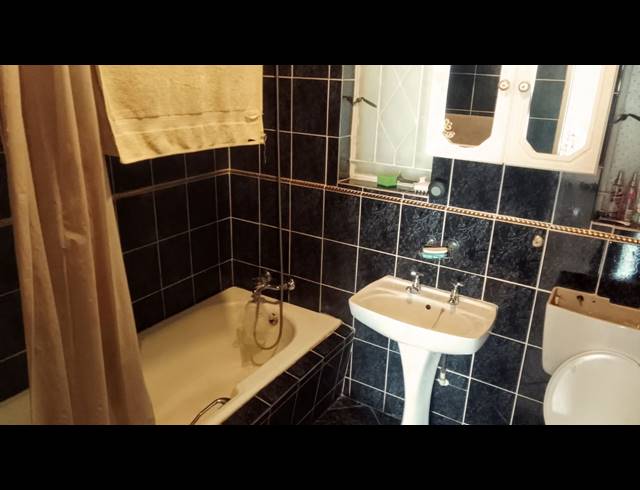 3 BEDROOM HOUSE FOR SALE IN VANDERBIJLPARK SE 6